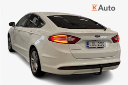 valkoinen Ford Mondeo 2018 kuva 2.