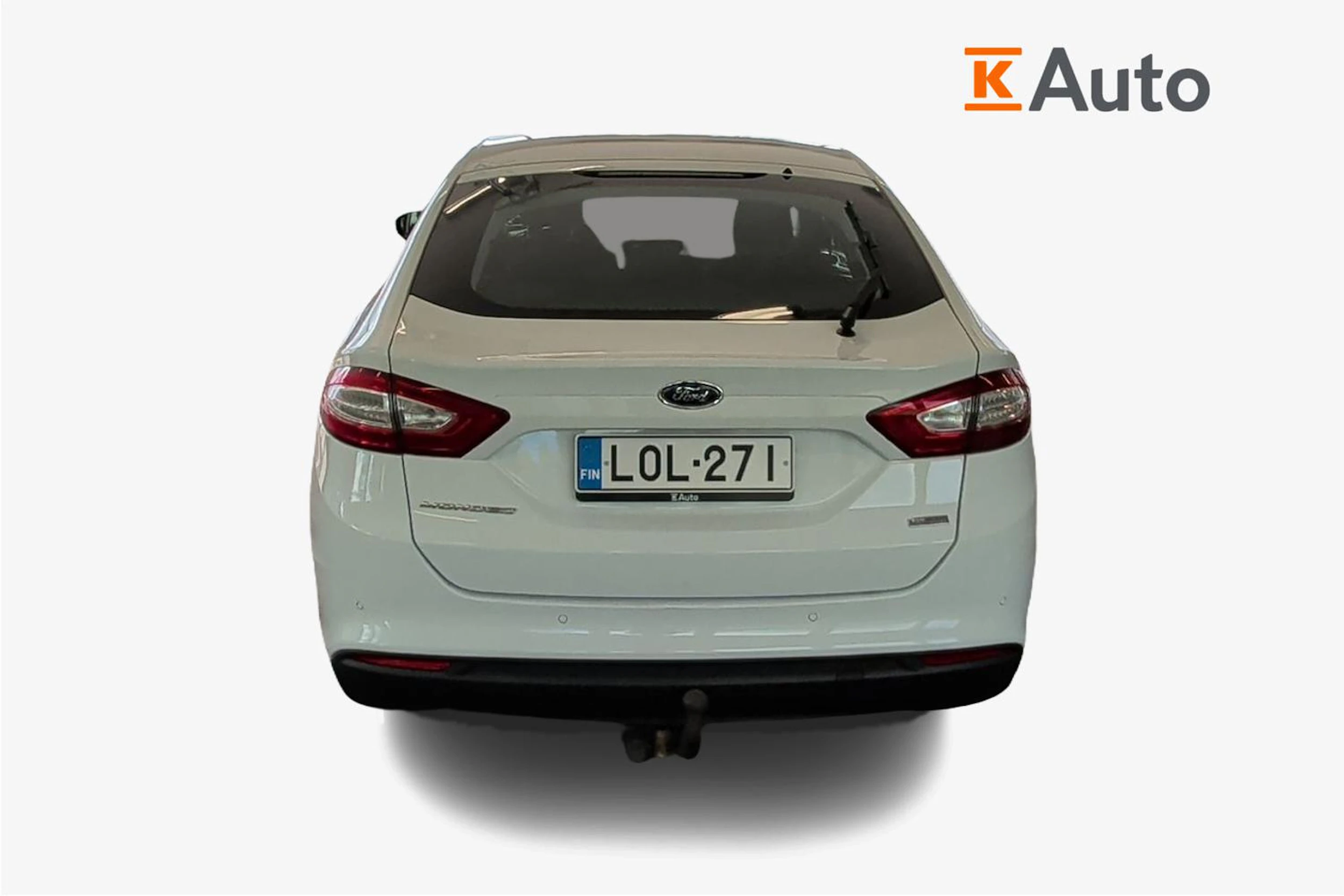 valkoinen Ford Mondeo 2018 kuva 3.