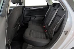 valkoinen Ford Mondeo 2018 kuva 8.