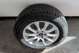valkoinen Ford Mondeo 2018 kuva 10.