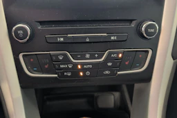 valkoinen Ford Mondeo 2018 kuva 18.
