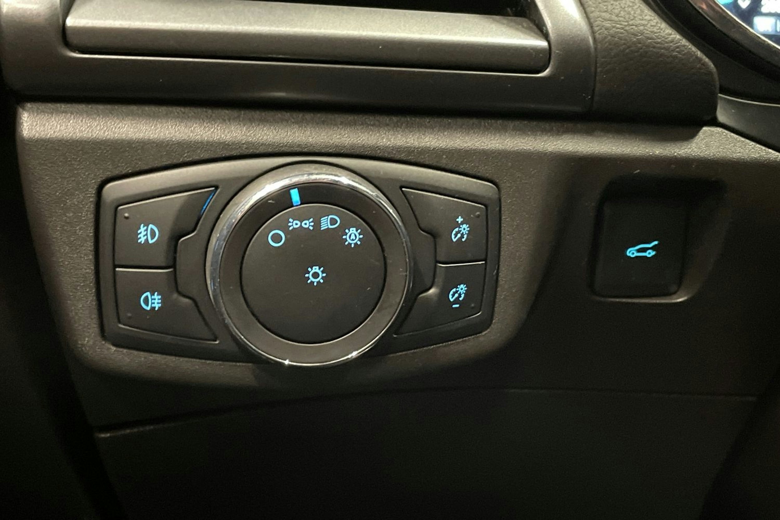 met. harmaa Ford Mondeo 2018 kuva 20.