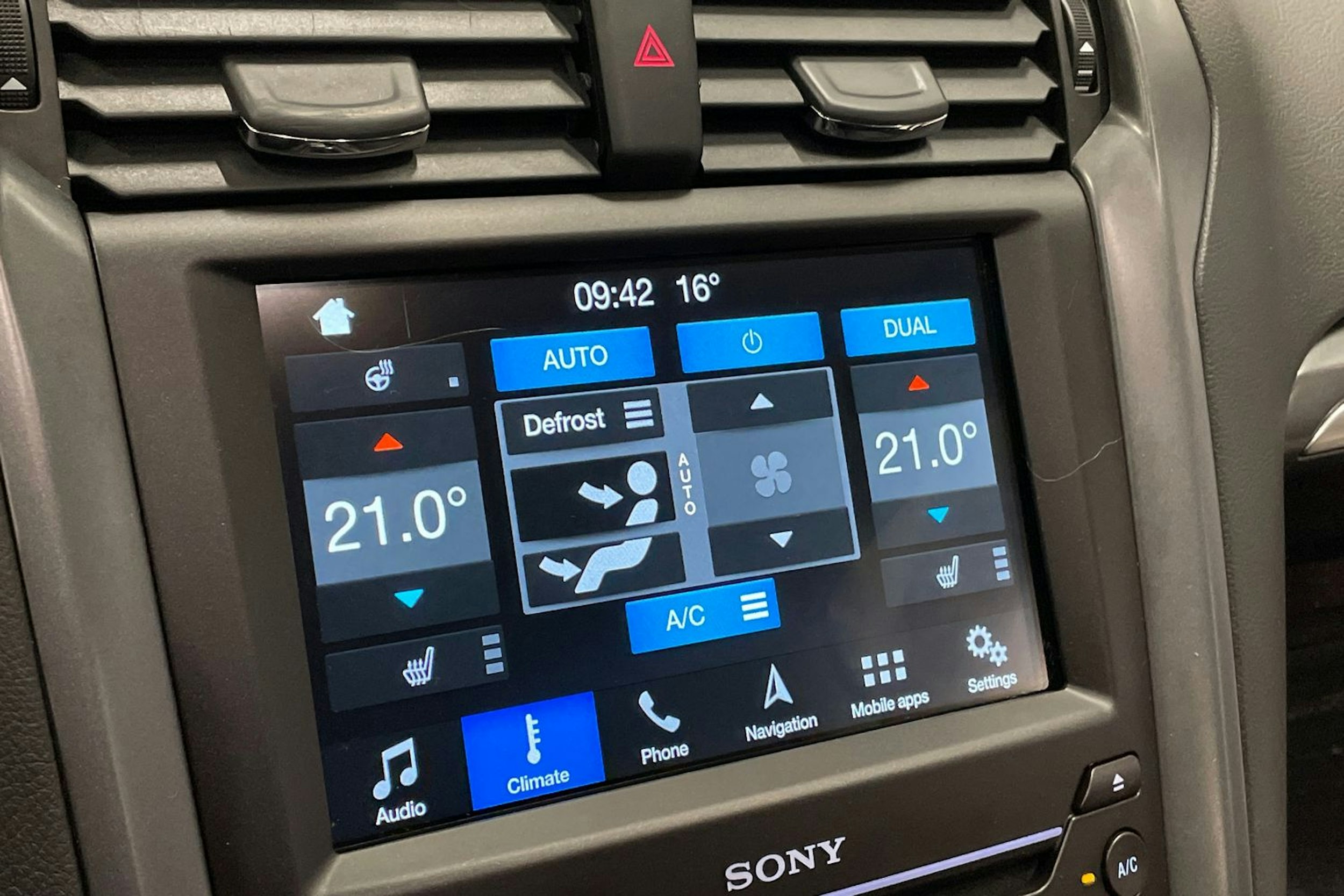 met. harmaa Ford Mondeo 2018 kuva 25.