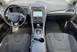 musta Ford Mondeo 2018 kuva 7.