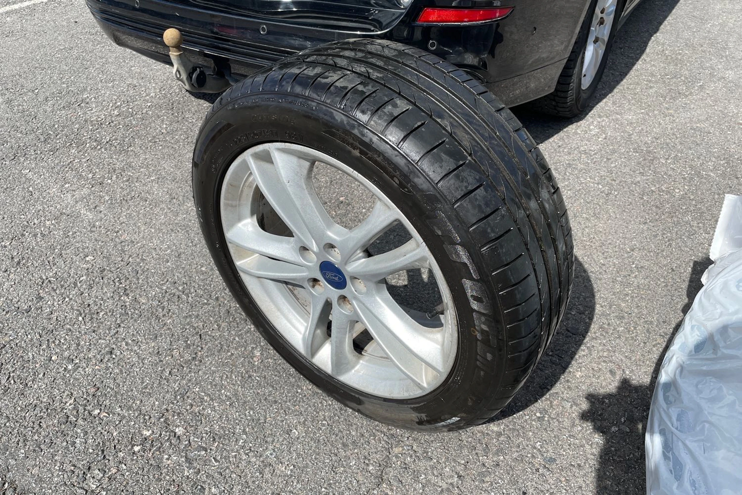 musta Ford Mondeo 2018 kuva 12.