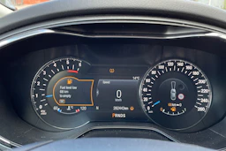 musta Ford Mondeo 2018 kuva 13.