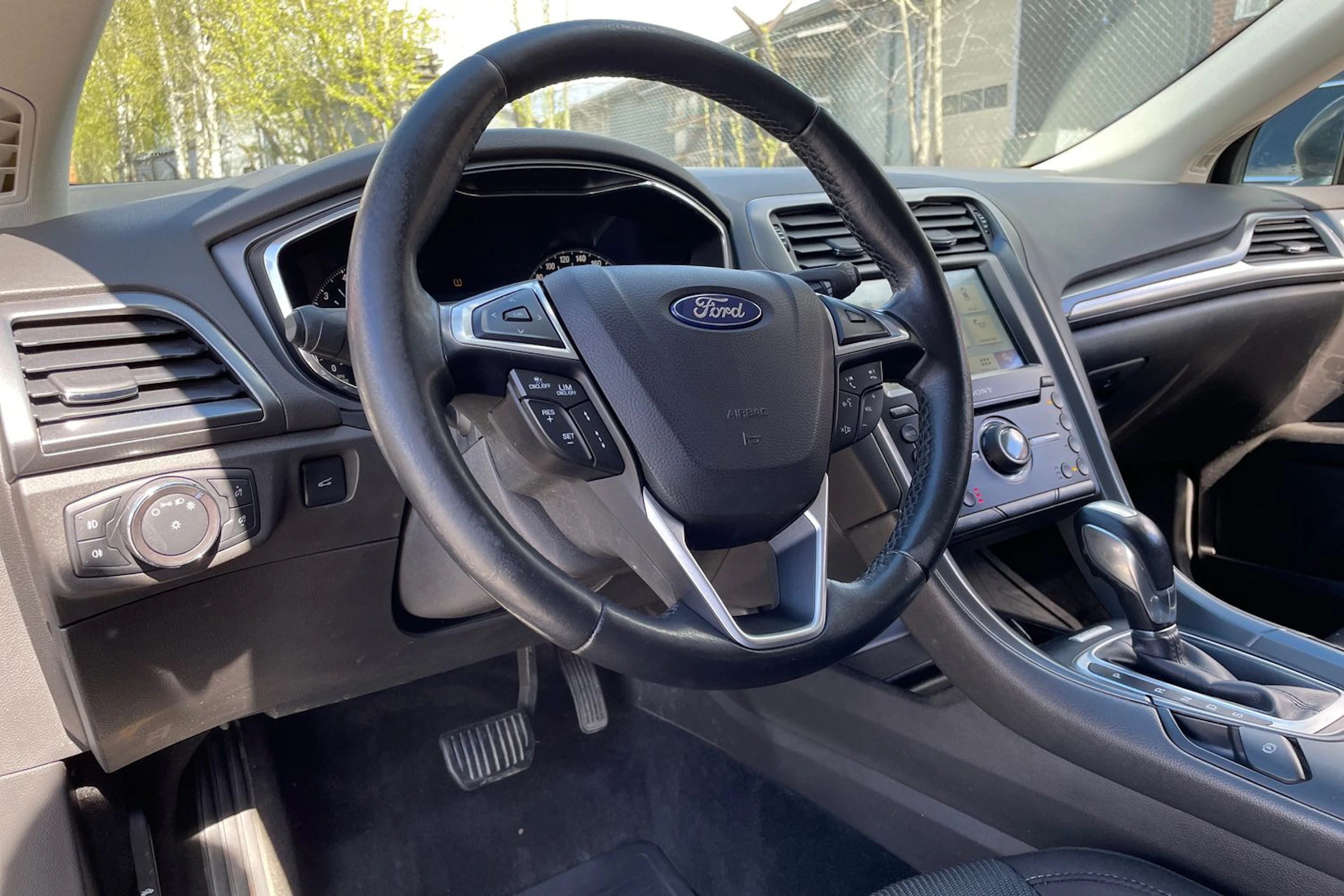 musta Ford Mondeo 2018 kuva 22.