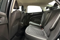 musta Ford Mondeo 2019 kuva 10.