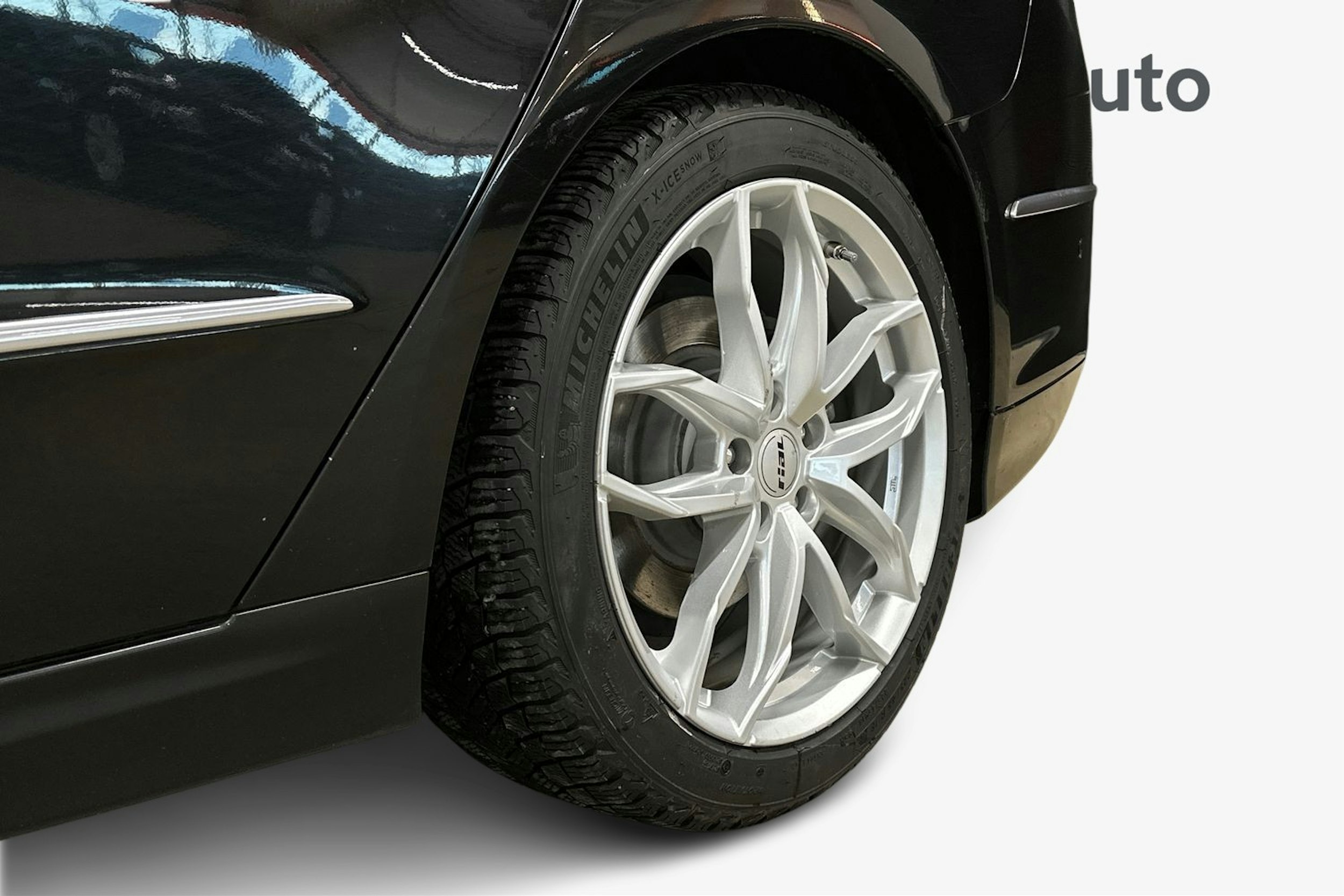 musta Ford Mondeo 2019 kuva 11.