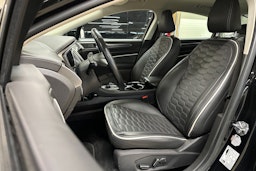 musta Ford Mondeo 2019 kuva 15.