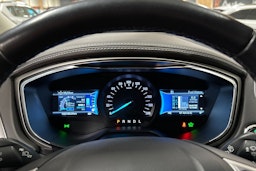 musta Ford Mondeo 2019 kuva 24.