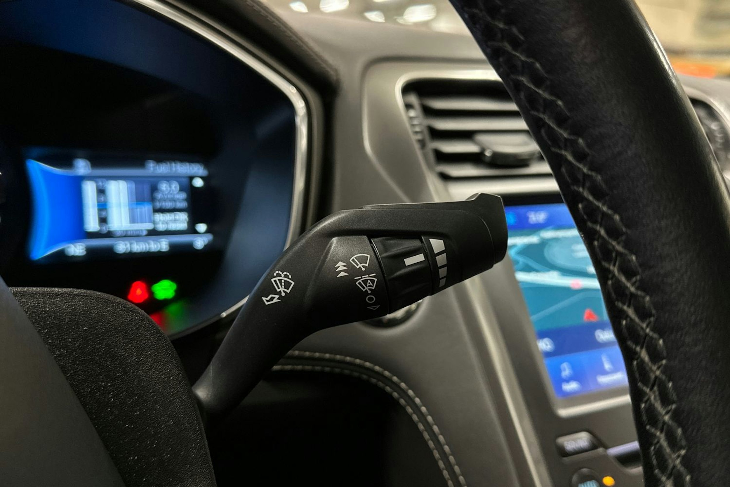 musta Ford Mondeo 2019 kuva 26.