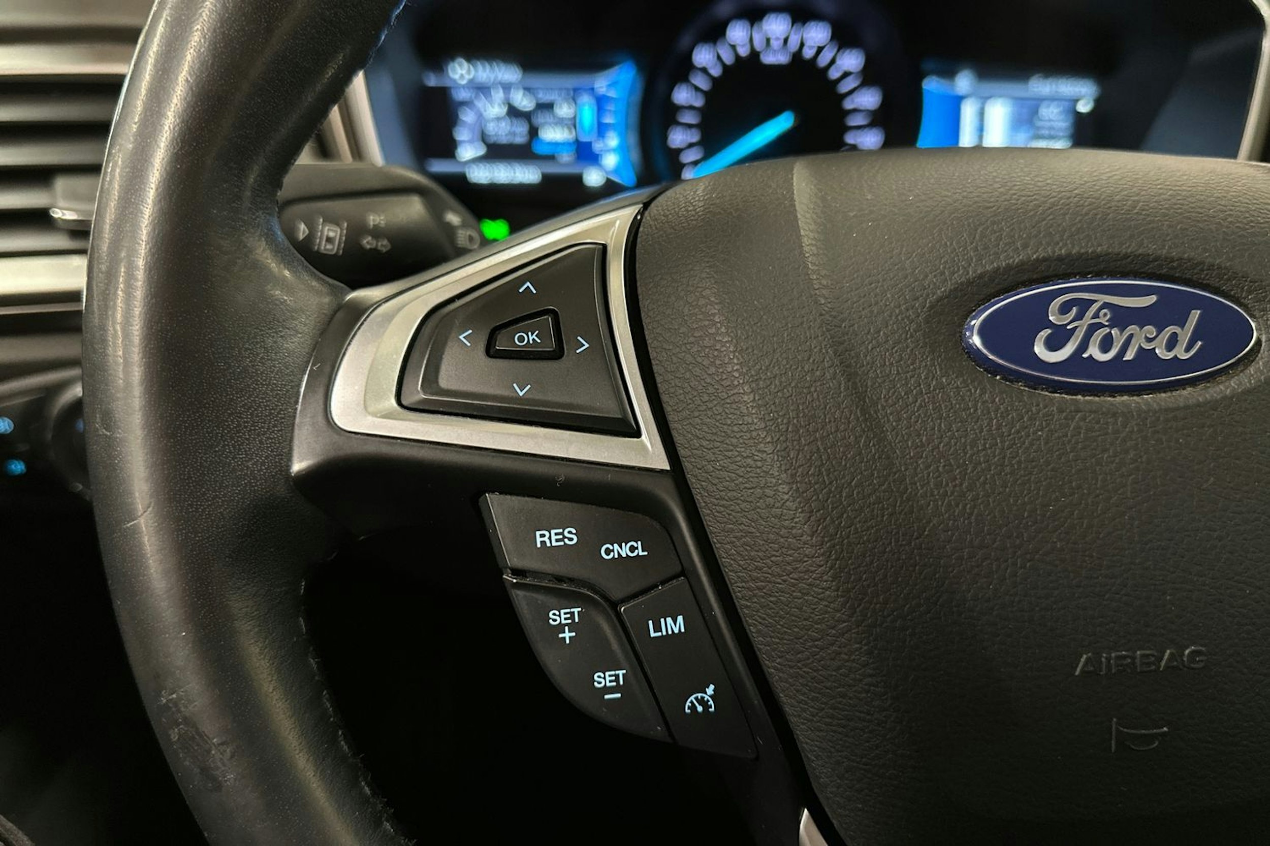 musta Ford Mondeo 2019 kuva 27.