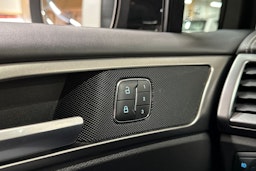 musta Ford Mondeo 2019 kuva 30.