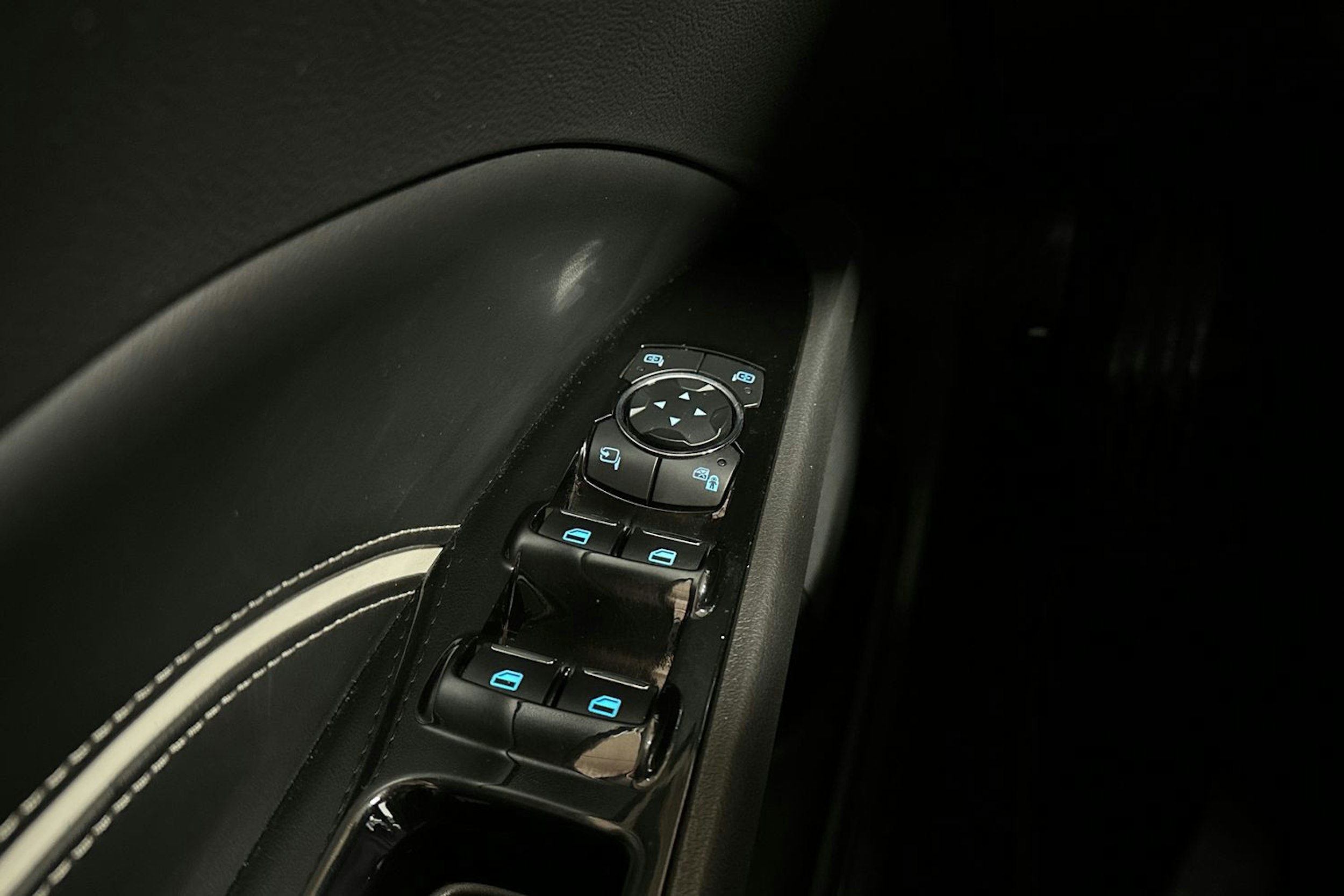 musta Ford Mondeo 2019 kuva 31.