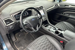sininen Ford Mondeo 2020 kuva 3.