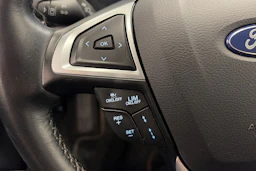 sininen Ford Mondeo 2020 kuva 17.