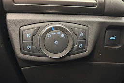 sininen Ford Mondeo 2020 kuva 28.