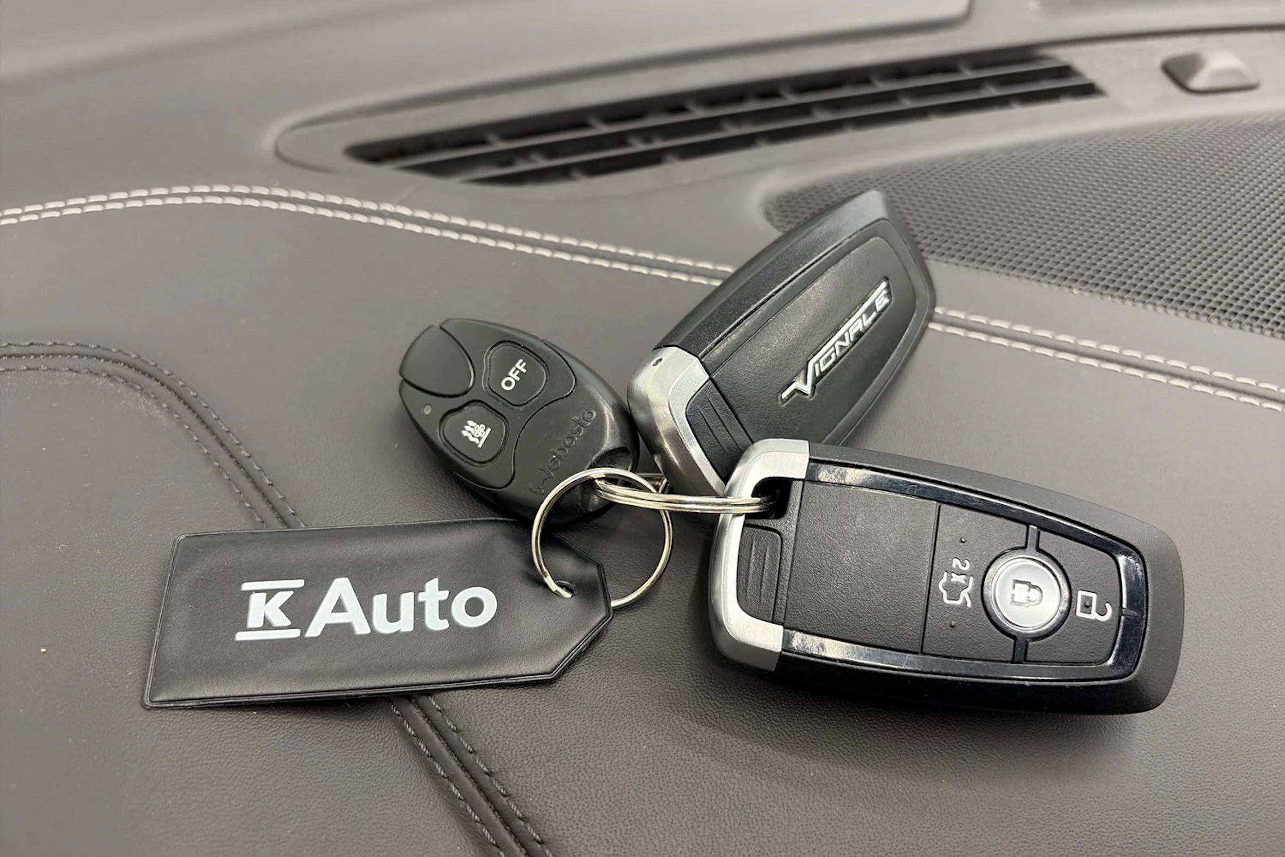 sininen Ford Mondeo 2020 kuva 30.