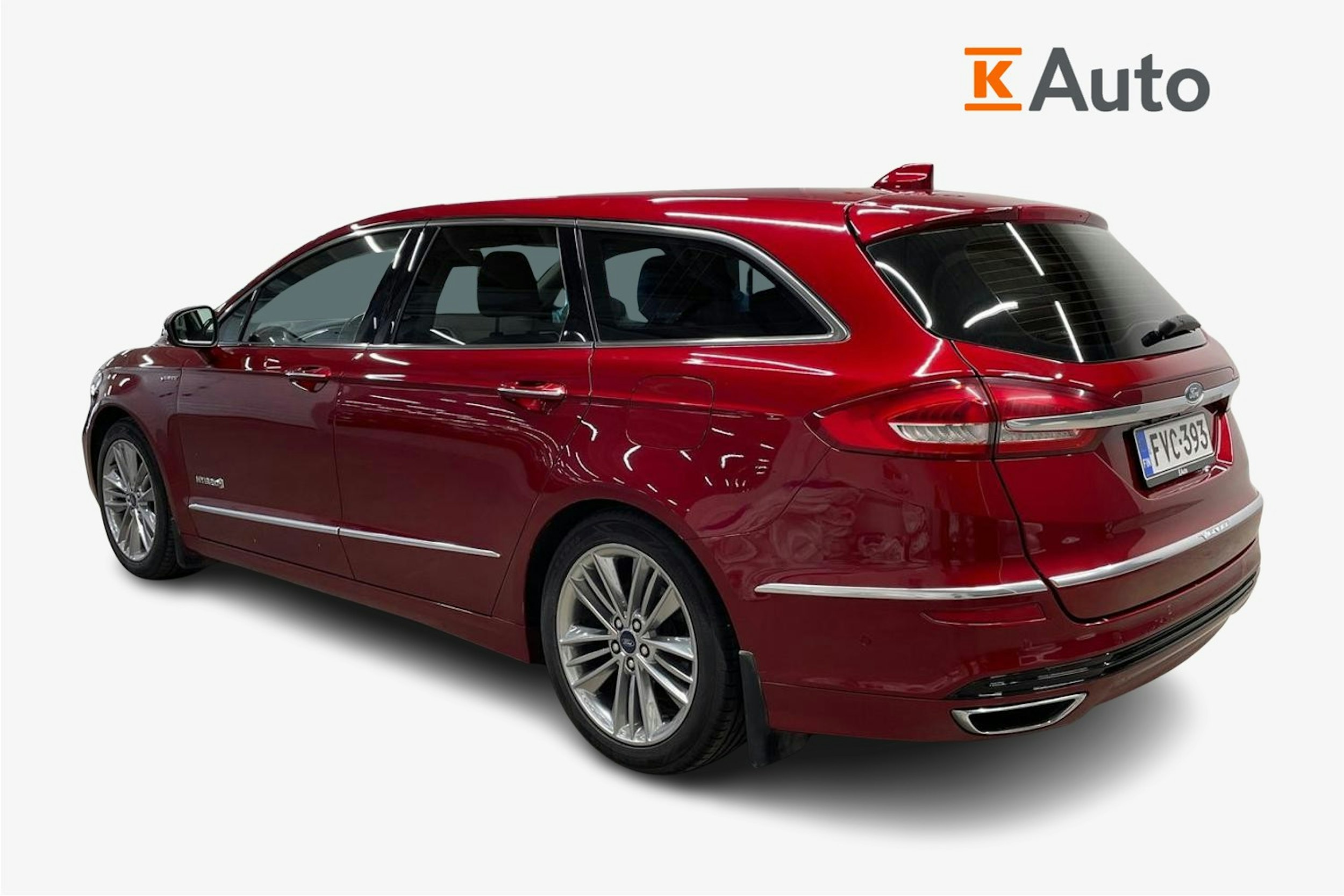 punainen Ford Mondeo 2020 kuva 2.