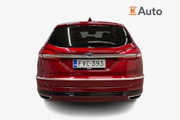 punainen Ford Mondeo 2020 kuva 3.