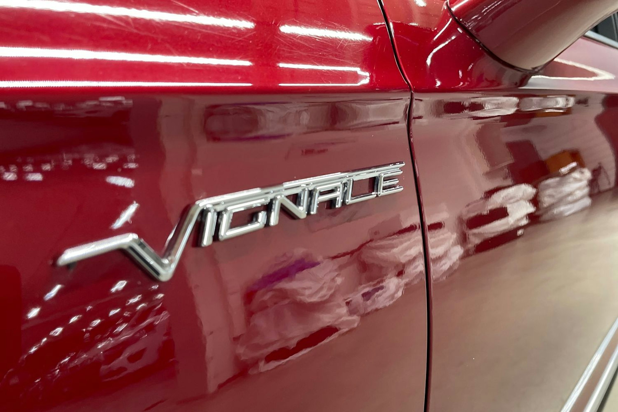 punainen Ford Mondeo 2020 kuva 27.