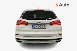 valkoinen Ford Mondeo 2020 kuva 3.