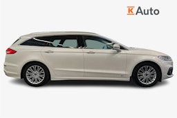 valkoinen Ford Mondeo 2020 kuva 6.