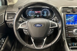 valkoinen Ford Mondeo 2020 kuva 15.