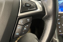 valkoinen Ford Mondeo 2020 kuva 22.