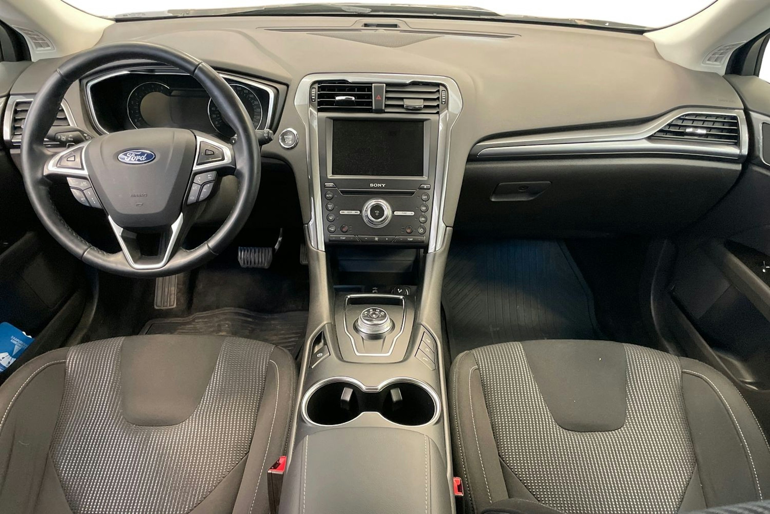Harmaa Ford MONDEO 2021 kuva 9.