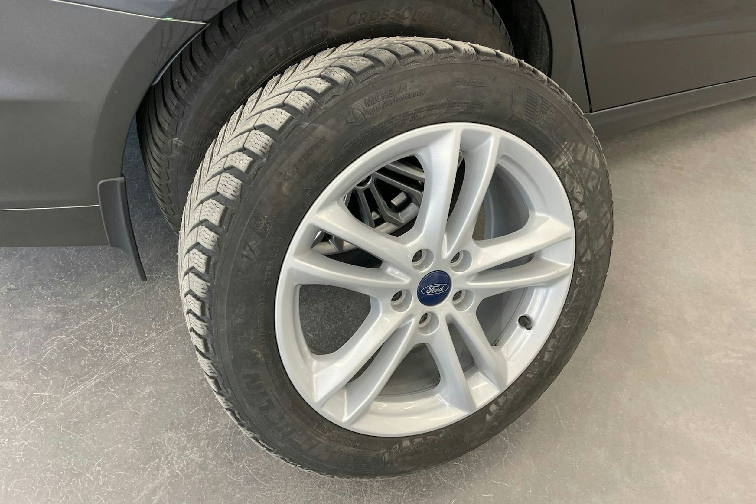 Harmaa Ford MONDEO 2021 kuva 13.