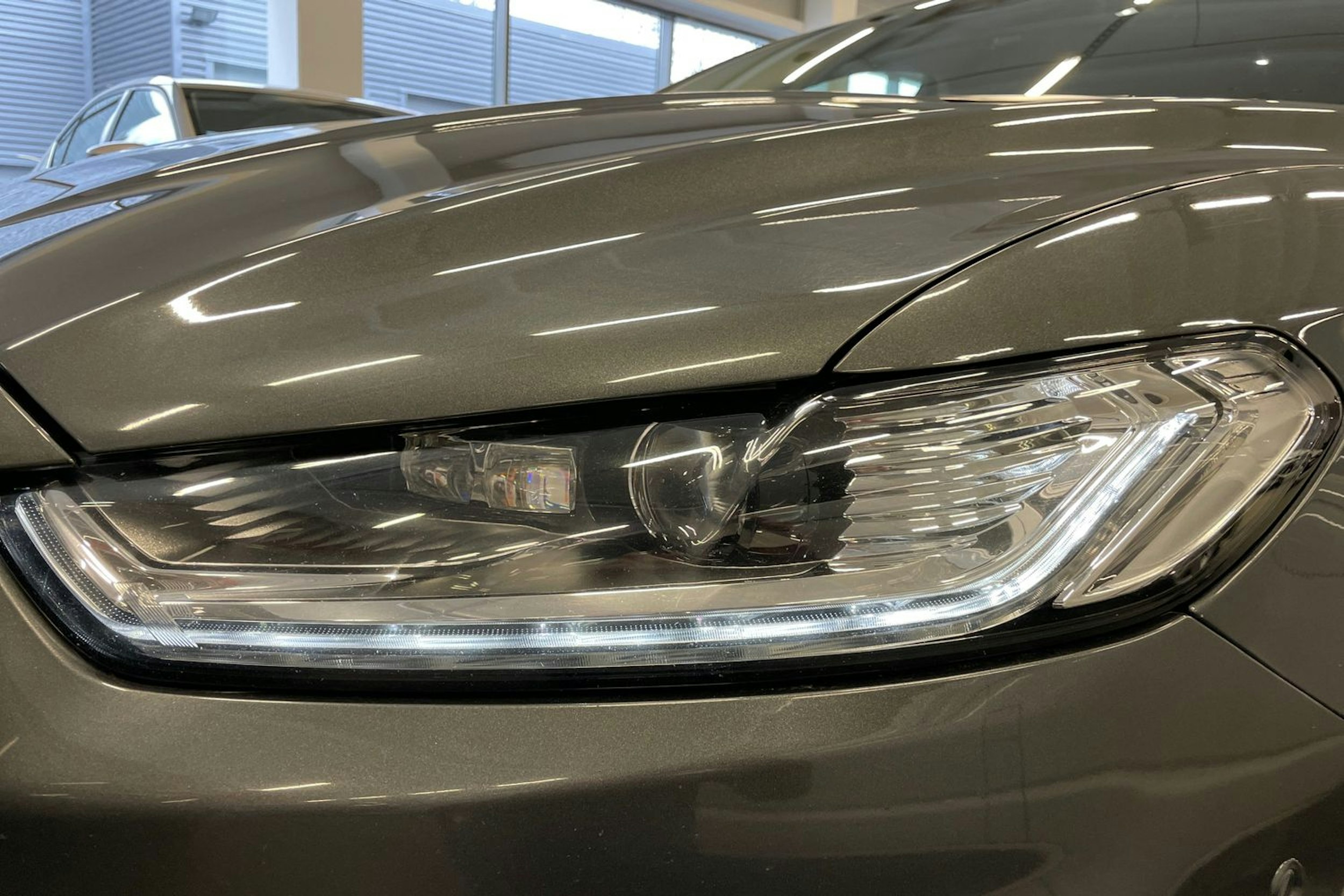 Harmaa Ford MONDEO 2021 kuva 24.