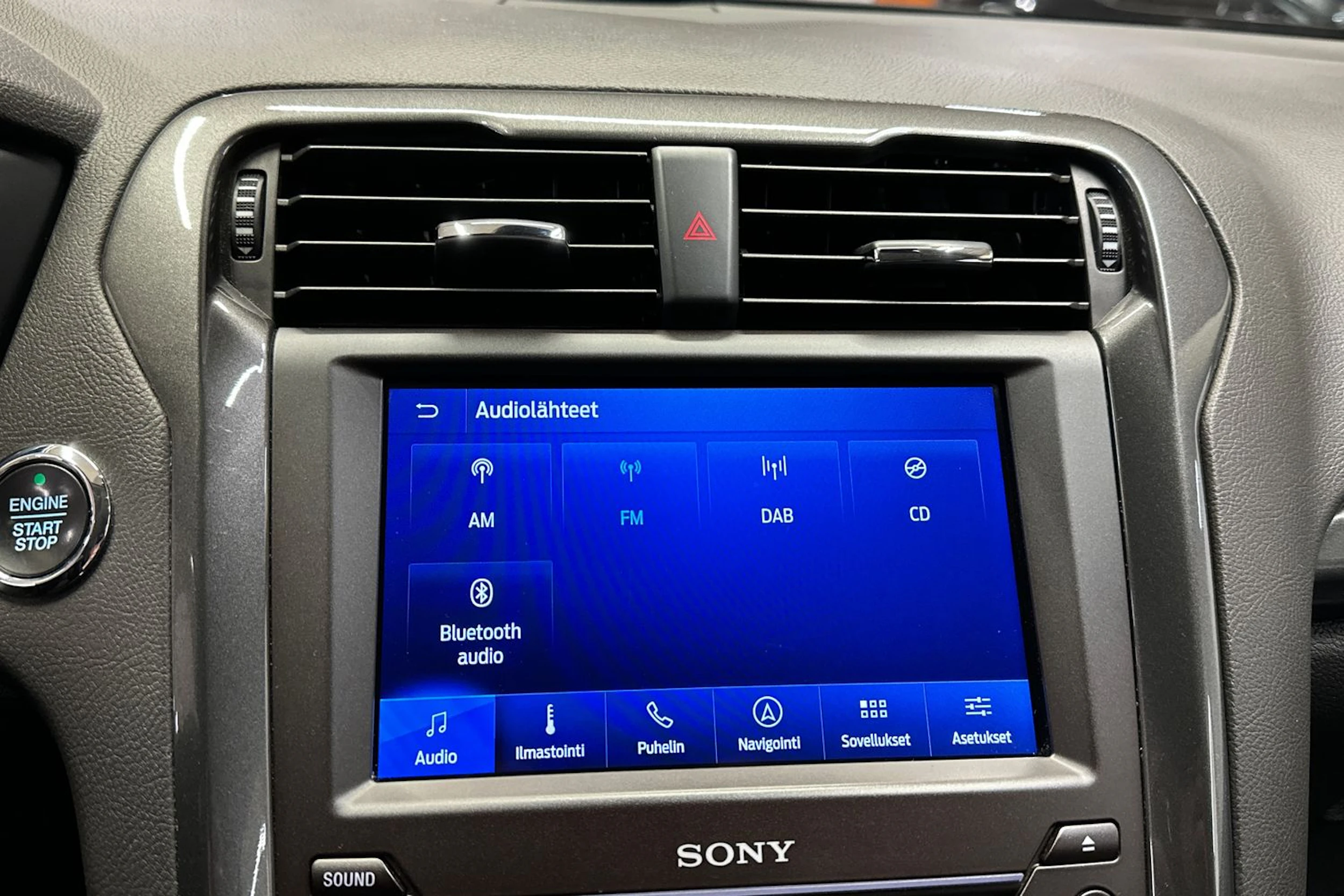 Musta Ford MONDEO 2021 kuva 16.