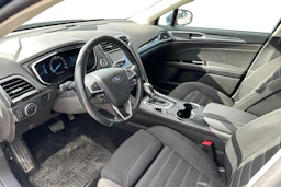 sininen Ford Mondeo 2021 kuva 3.