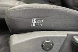 sininen Ford Mondeo 2021 kuva 18.
