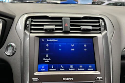 sininen Ford Mondeo 2021 kuva 20.
