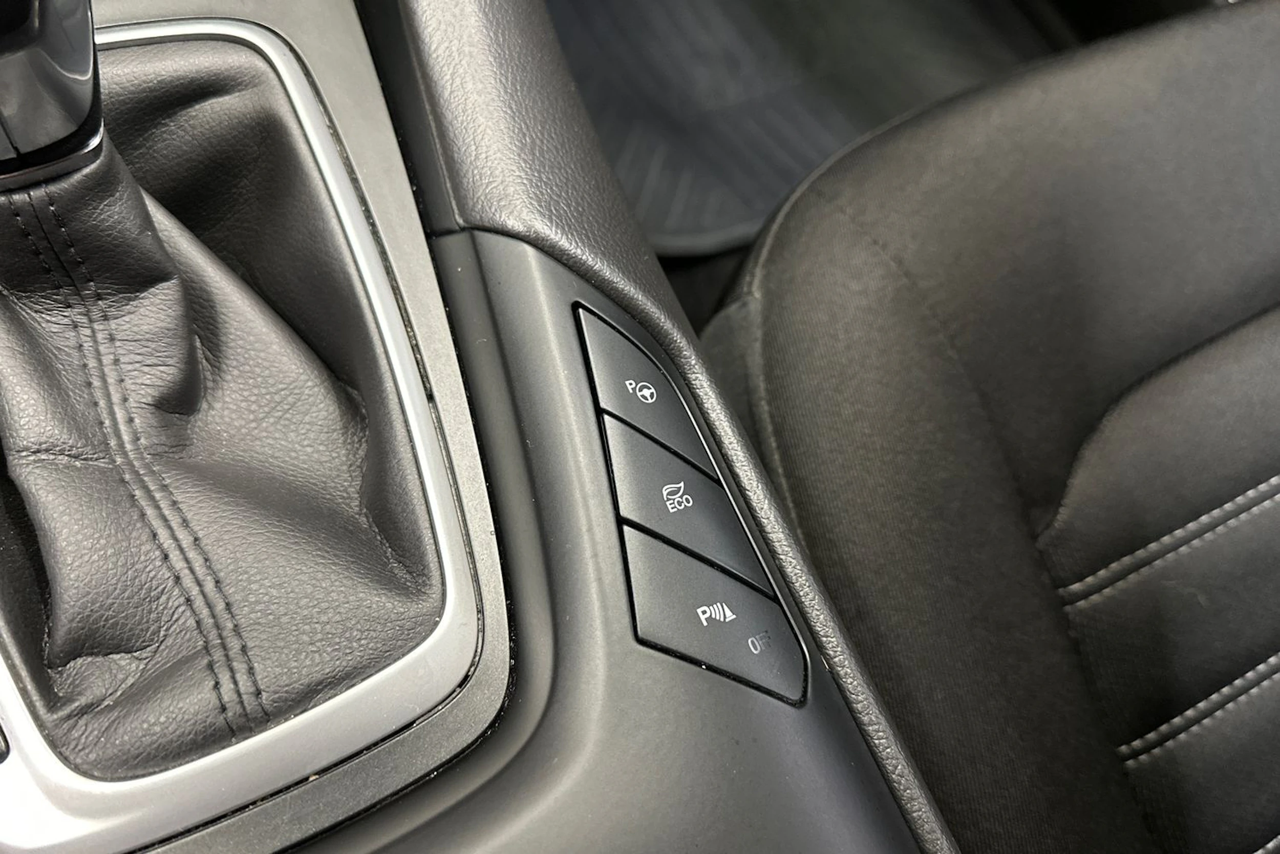 sininen Ford Mondeo 2021 kuva 23.