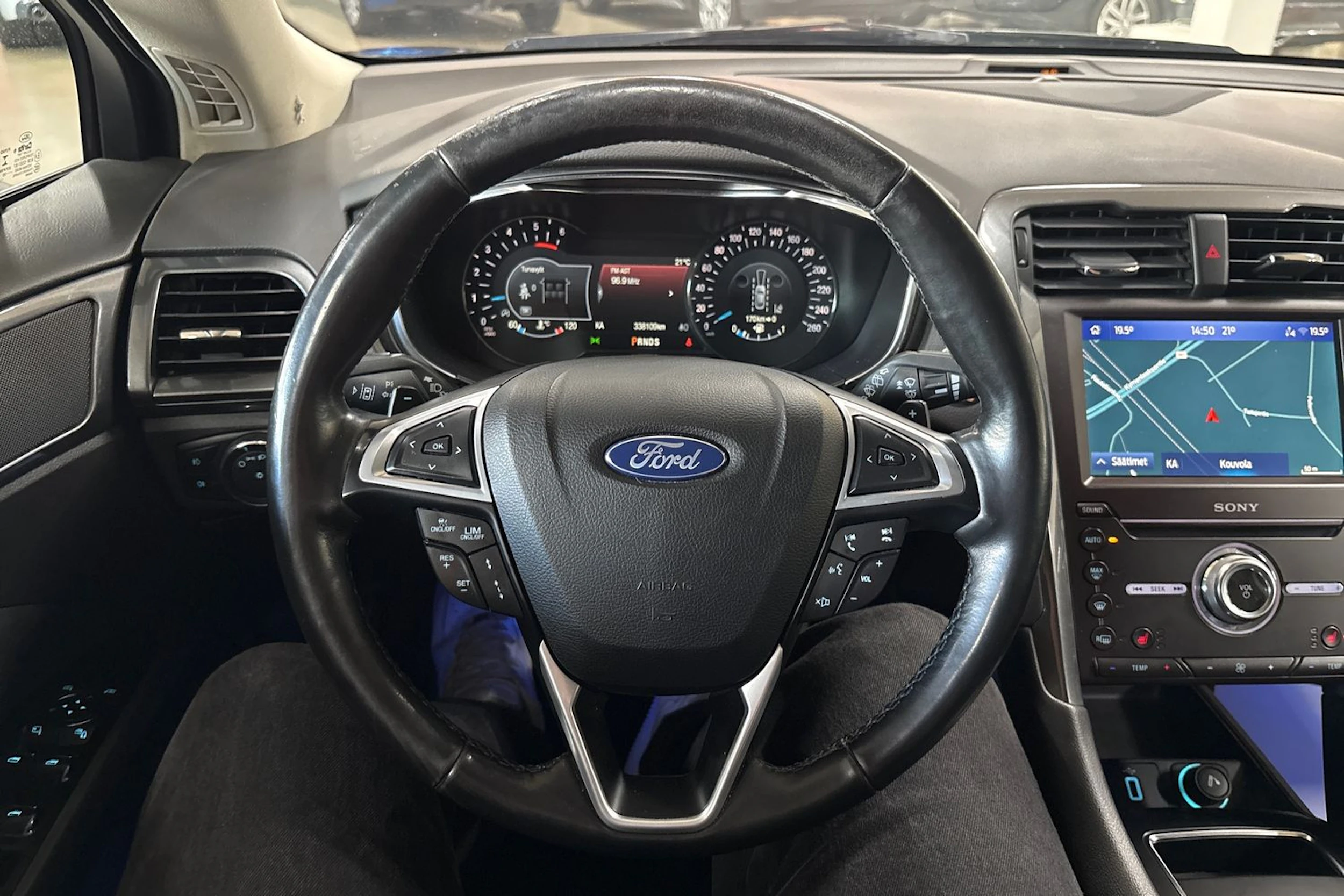 Musta Ford MONDEO 2021 kuva 11.