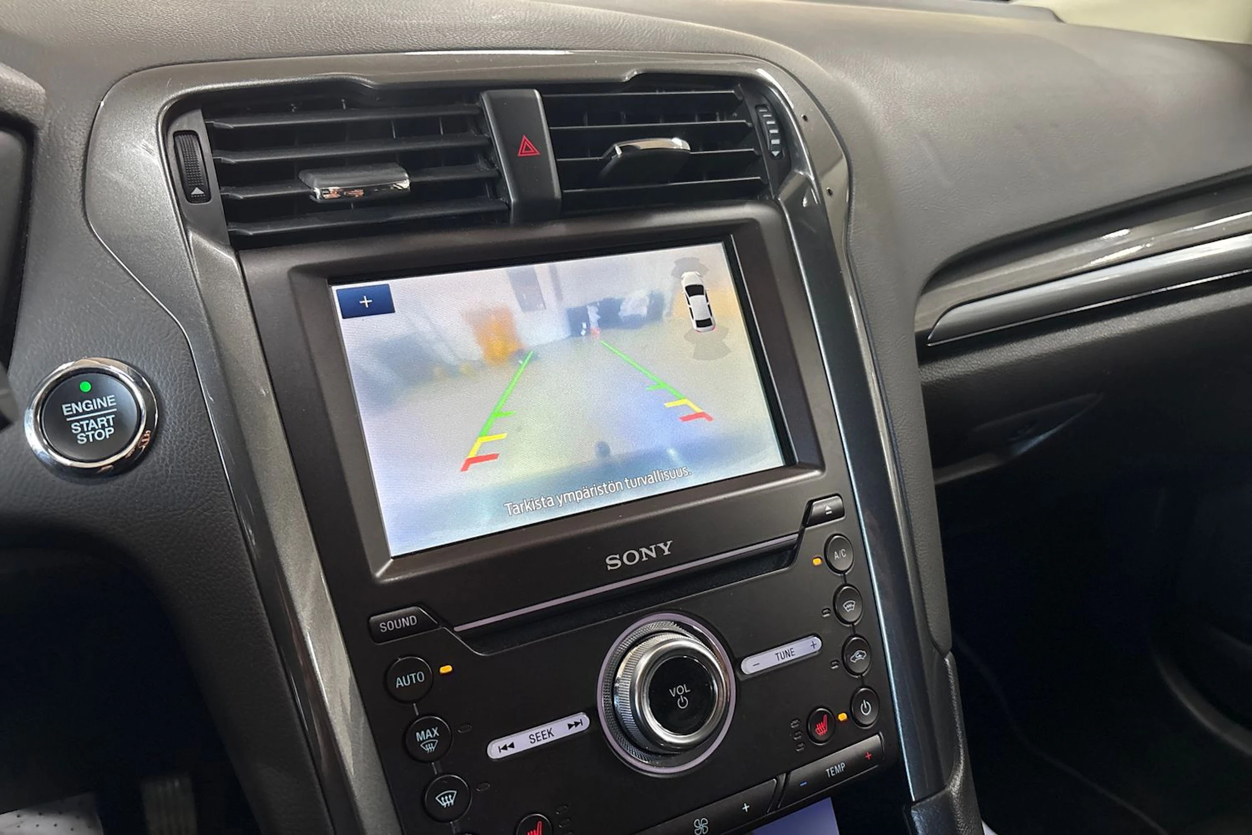 Musta Ford MONDEO 2021 kuva 14.