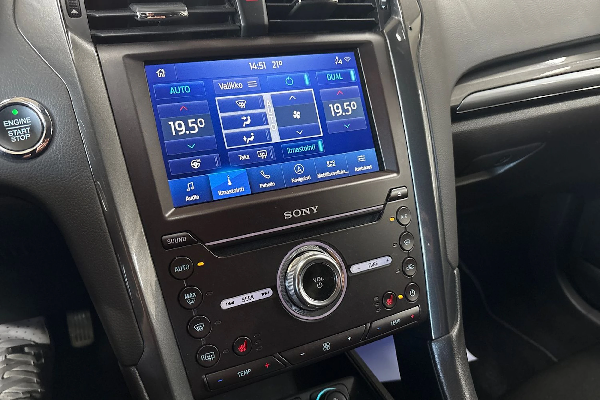 Musta Ford MONDEO 2021 kuva 16.