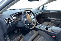 valkoinen Ford Mondeo 2021 kuva 3.