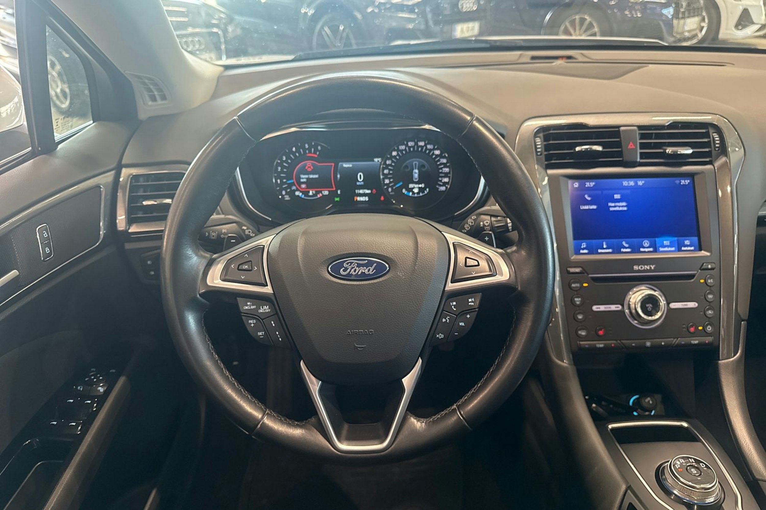 valkoinen Ford Mondeo 2021 kuva 11.