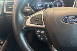 valkoinen Ford Mondeo 2021 kuva 12.