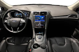 musta Ford Mondeo 2022 kuva 9.