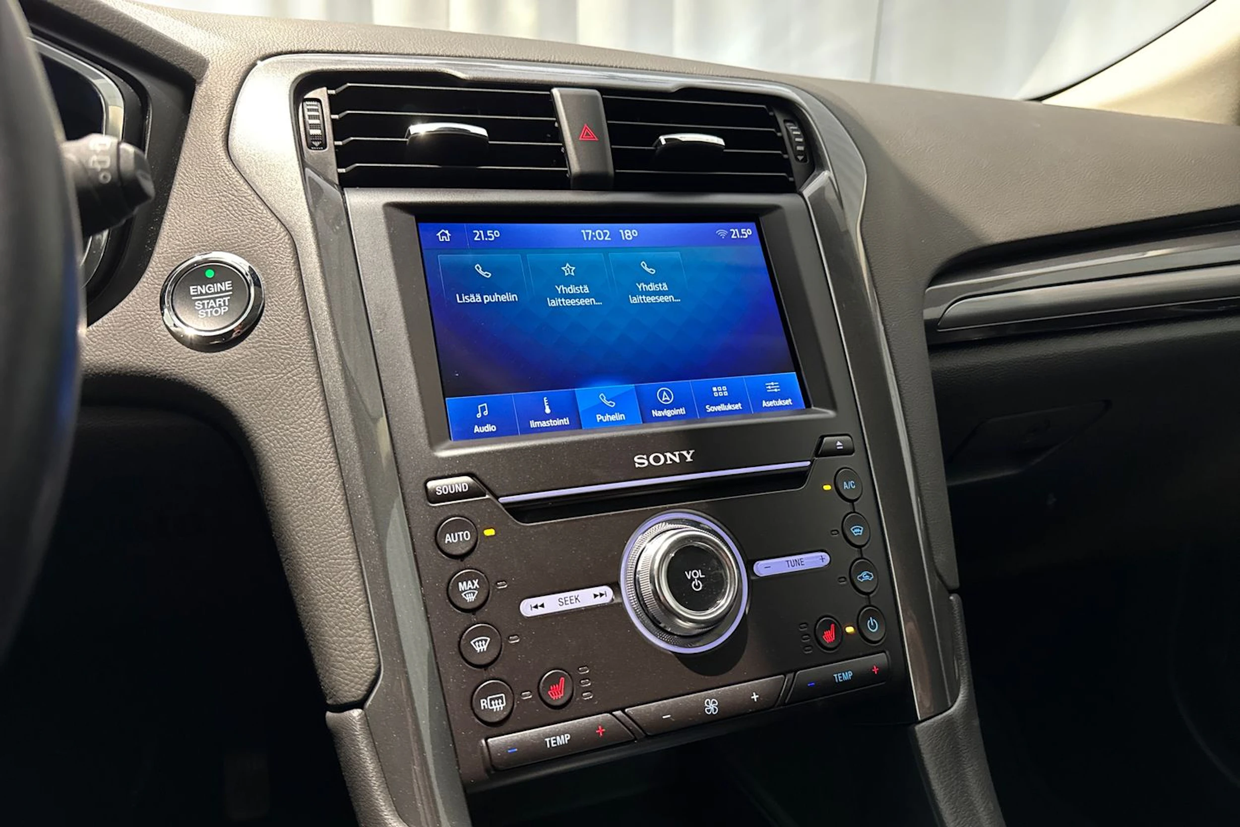 musta Ford Mondeo 2022 kuva 27.