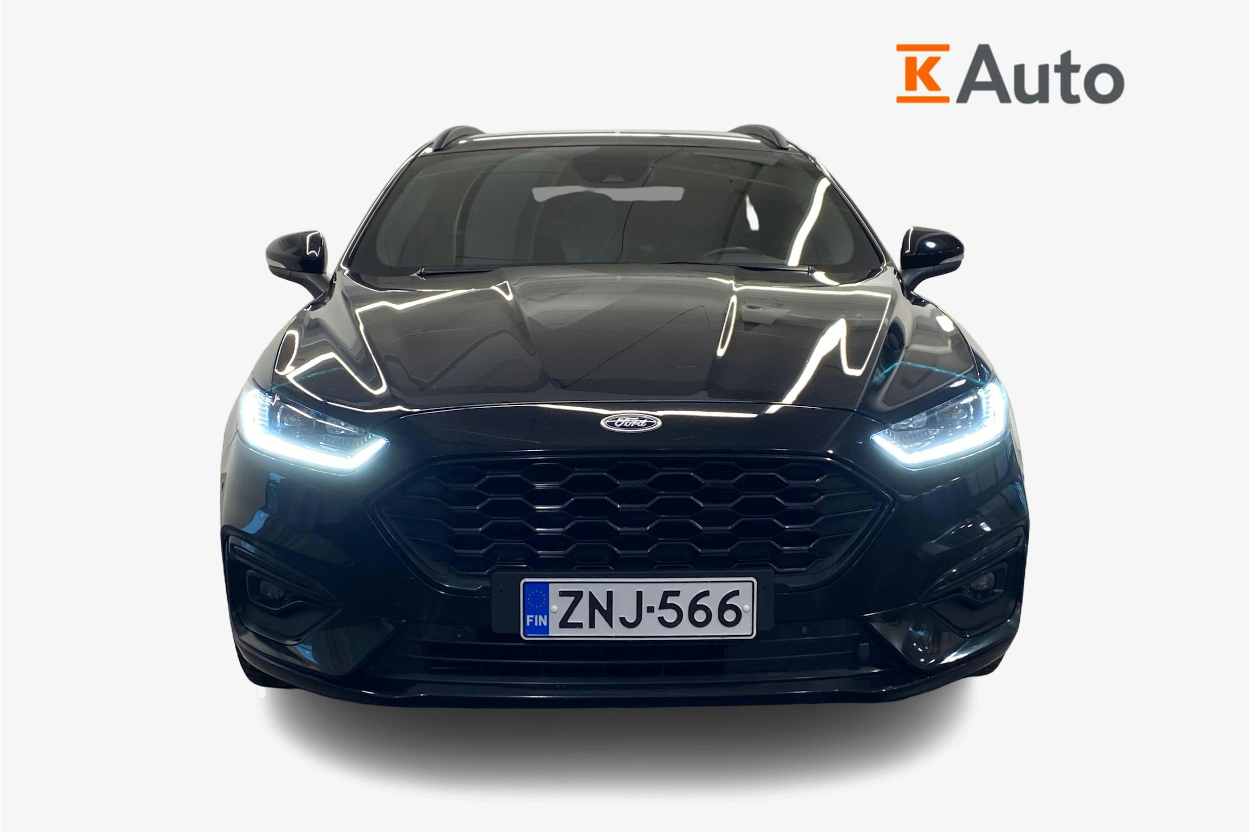 musta Ford Mondeo 2022 kuva 4.