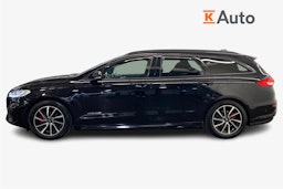 musta Ford Mondeo 2022 kuva 5.