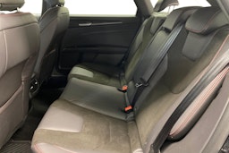 musta Ford Mondeo 2022 kuva 8.