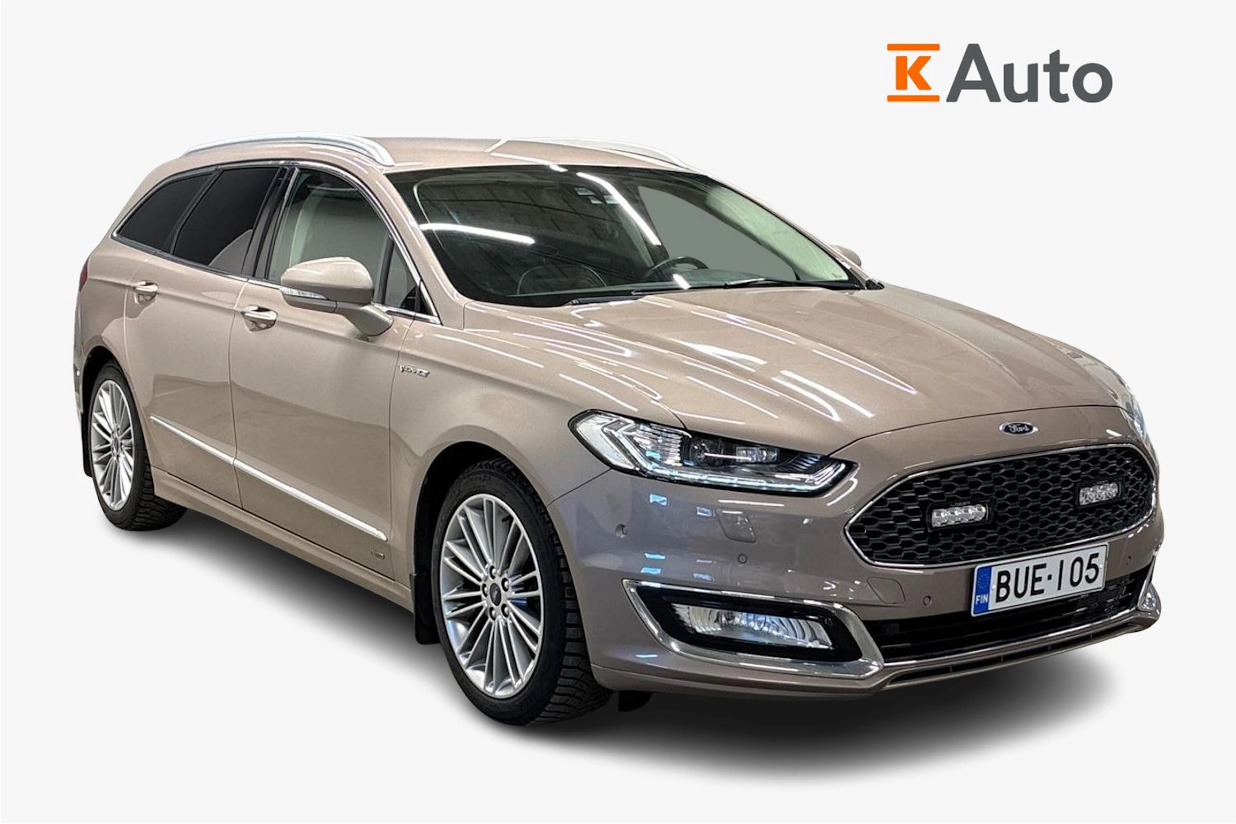 harmaa Ford Mondeo 2017 kuva 1.